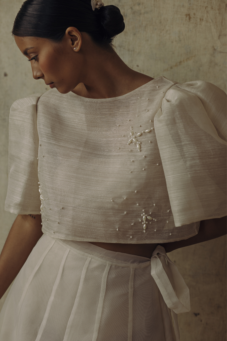 The Camisa Top in Pinya with Scattered Pearls