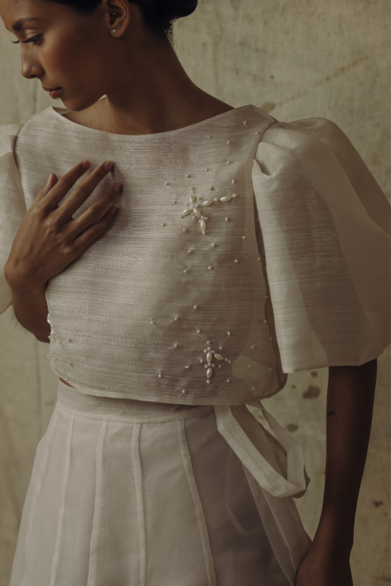 The Camisa Top in Pinya with Scattered Pearls