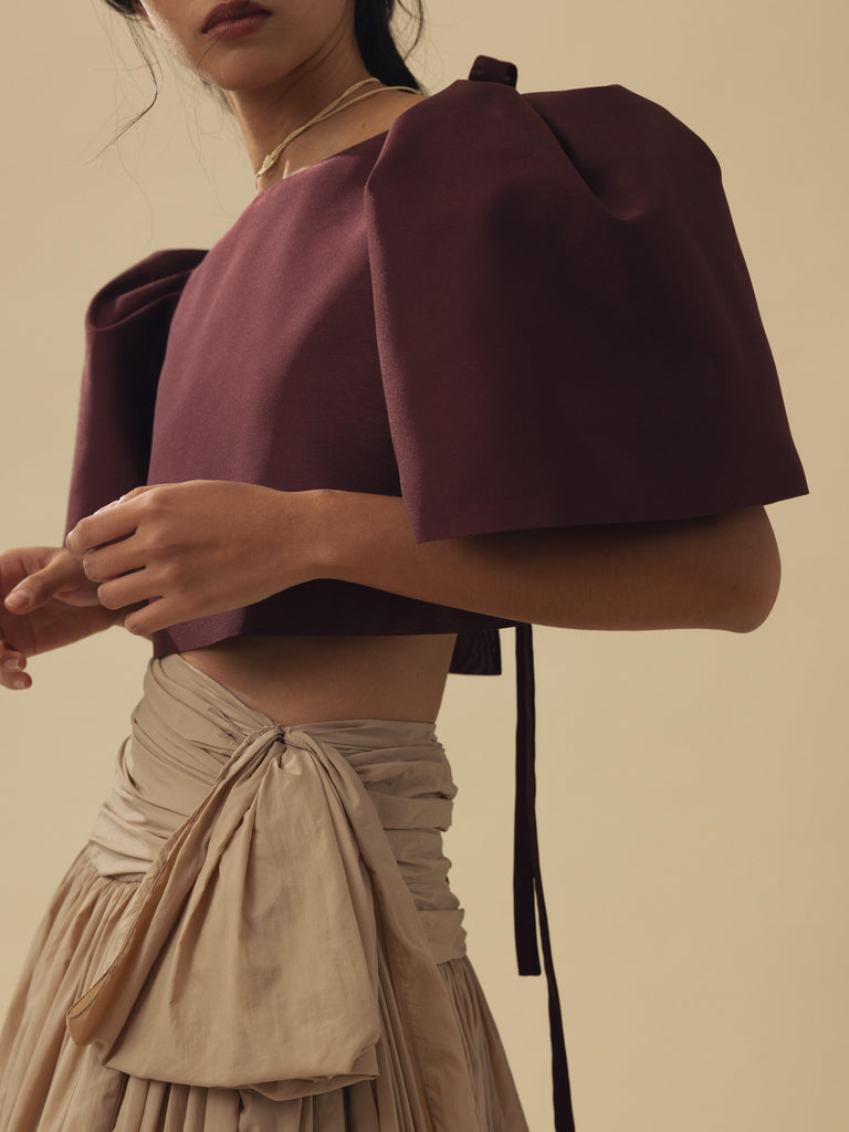 Vania Romoff Camisa Top Mulberry made with spun organza and has Butterfly sleeves and a self-tie back ribbon 