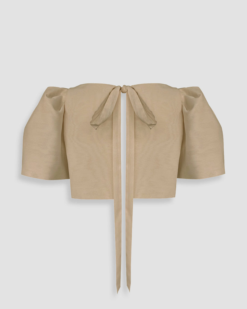 Vania Romoff Camisa Top Nude made with silk organza and has Butterfly sleeves and a self-tie back ribbon 