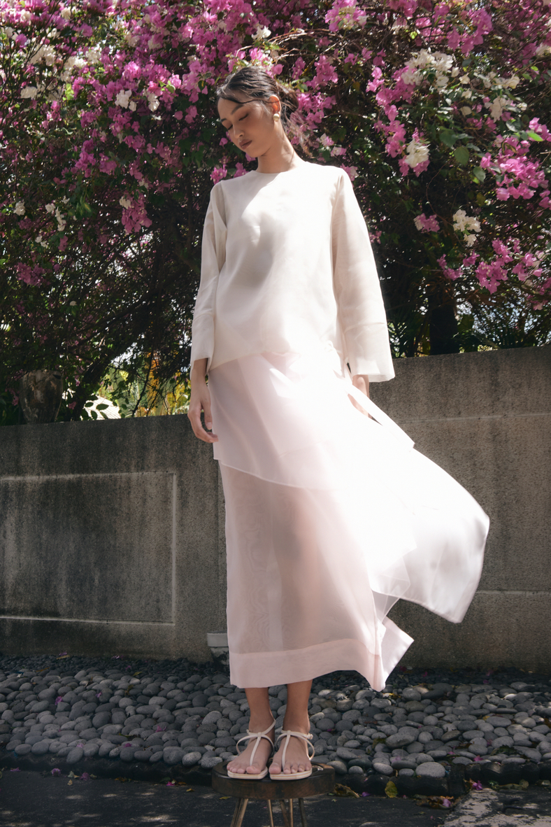 Vania Romoff The Mila Top in oat is a classic top with a round neckline and made of lightweight organza