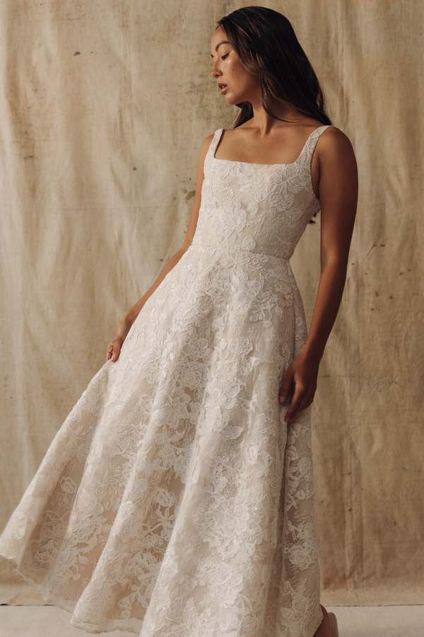 Bridal Studio - Dresses Vania Romoff Online Bridal Studio - Dresses Vania Romoff Online