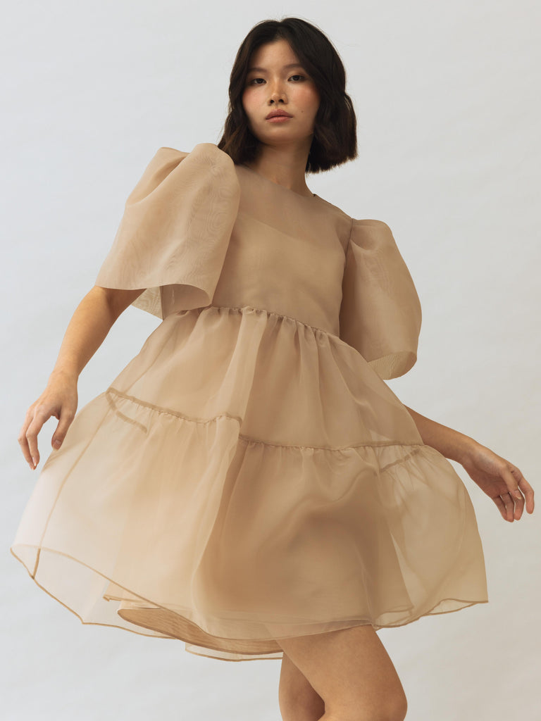 Vania Romoff Camisa Babydoll Dress  Nude made with silk organza and comes with a slip dress