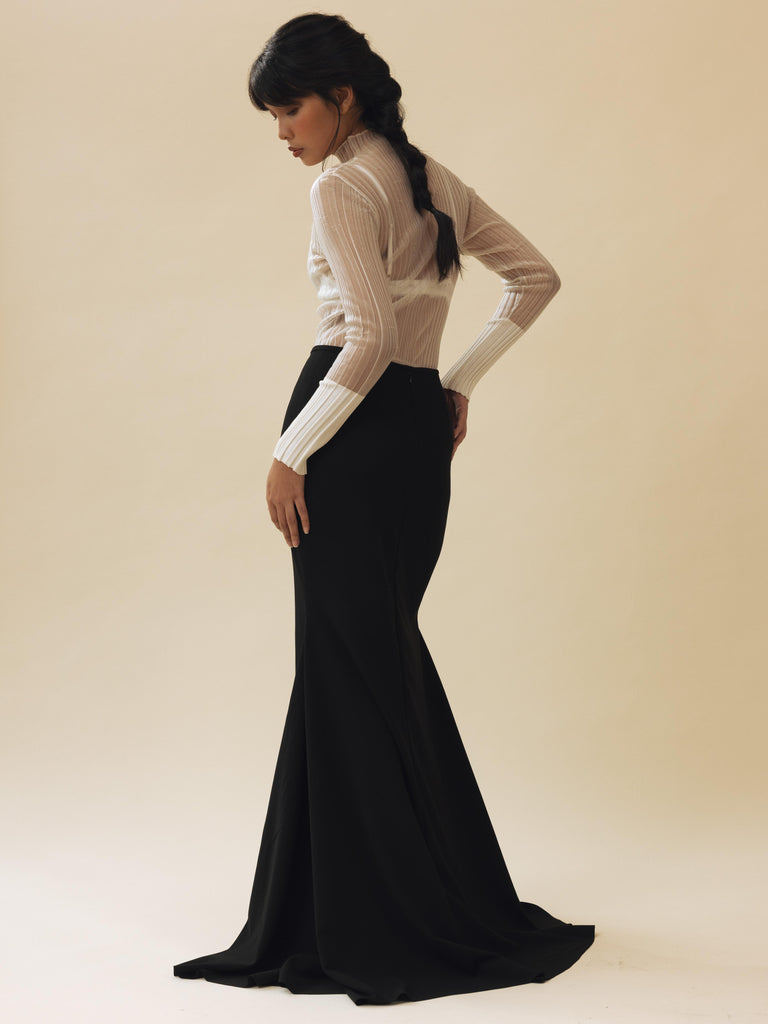 Vania Romoff Sienna Skirt Black made from stretch crepe and is floor-length
