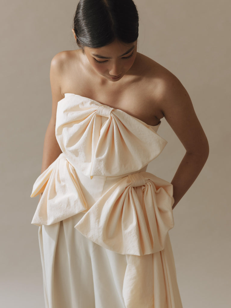 Vania Romoff Simone Top Ivory made in taffeta and shaped by hand-sewn statement bows